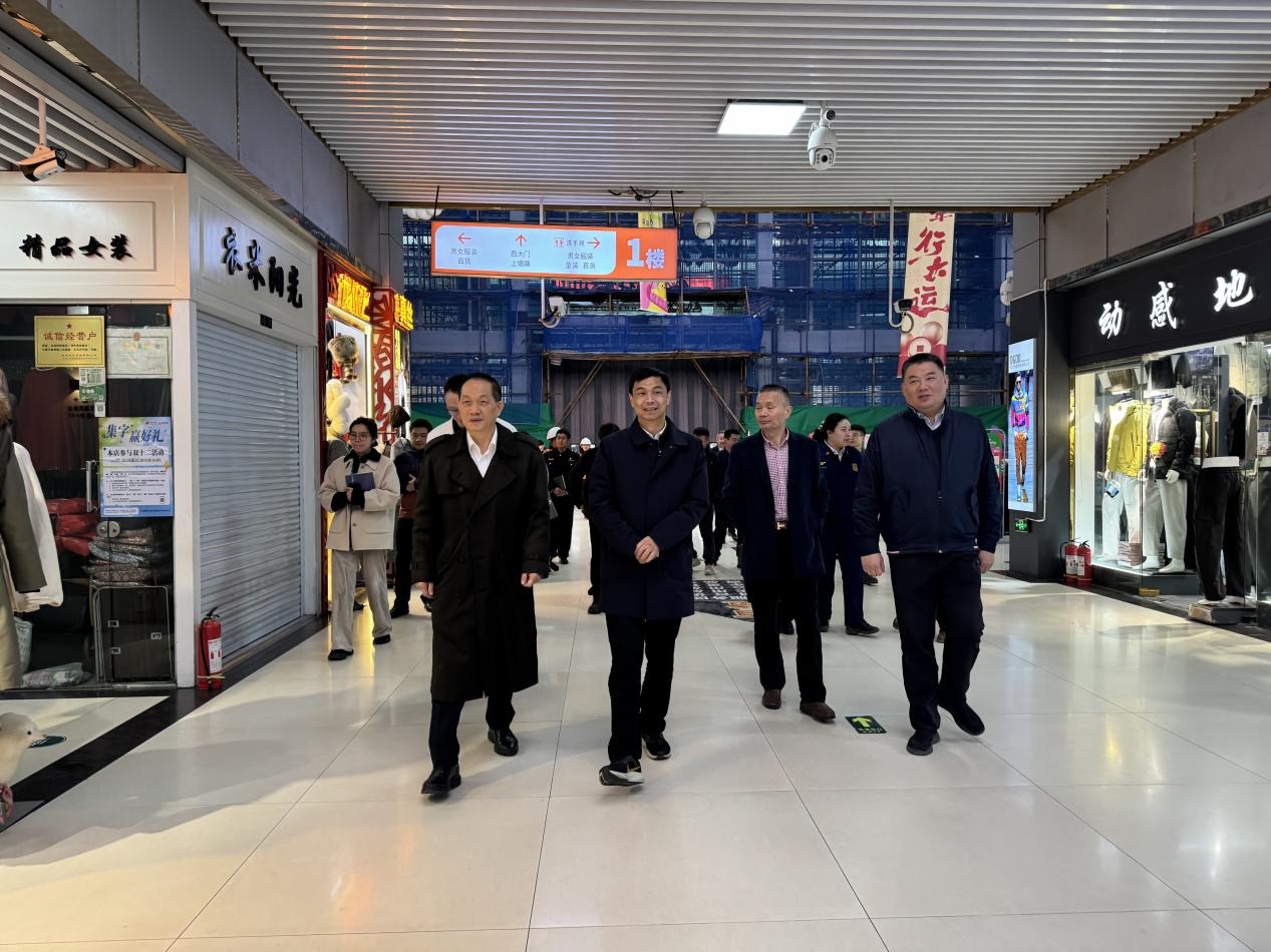 拱墅区区长敖煜新前往钱江商城 开展安全生产检查工作